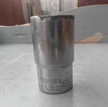 Load image into Gallery viewer, Bedford 11/16 AF Socket SJA22 Chrome Vanadium Made in England 1/2" Drive
