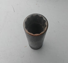 Load image into Gallery viewer, New Britain 13/16" Deep Socket 12 Point 1/2" Drive NTD26 USA Vintage Tool
