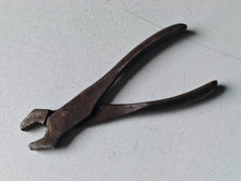 Load image into Gallery viewer, Vintage 6" NEWERA Slip Joint Pliers 15.5cm England – Antique Hand Tool
