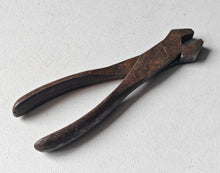 Load image into Gallery viewer, Vintage 6" NEWERA Slip Joint Pliers 15.5cm England – Antique Hand Tool
