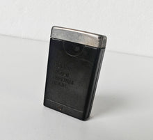 Load image into Gallery viewer, Vintage Rolls Razor Imperial Blade Case &amp; Blade Pack Made in England Shaving

