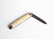 Load image into Gallery viewer, Vintage single blade pocket knife, Lucite Plastic Handle, Cream Colour, Steel Blade
