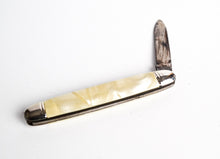 Load image into Gallery viewer, Vintage single blade pocket knife, Lucite Plastic Handle, Cream Colour, Steel Blade
