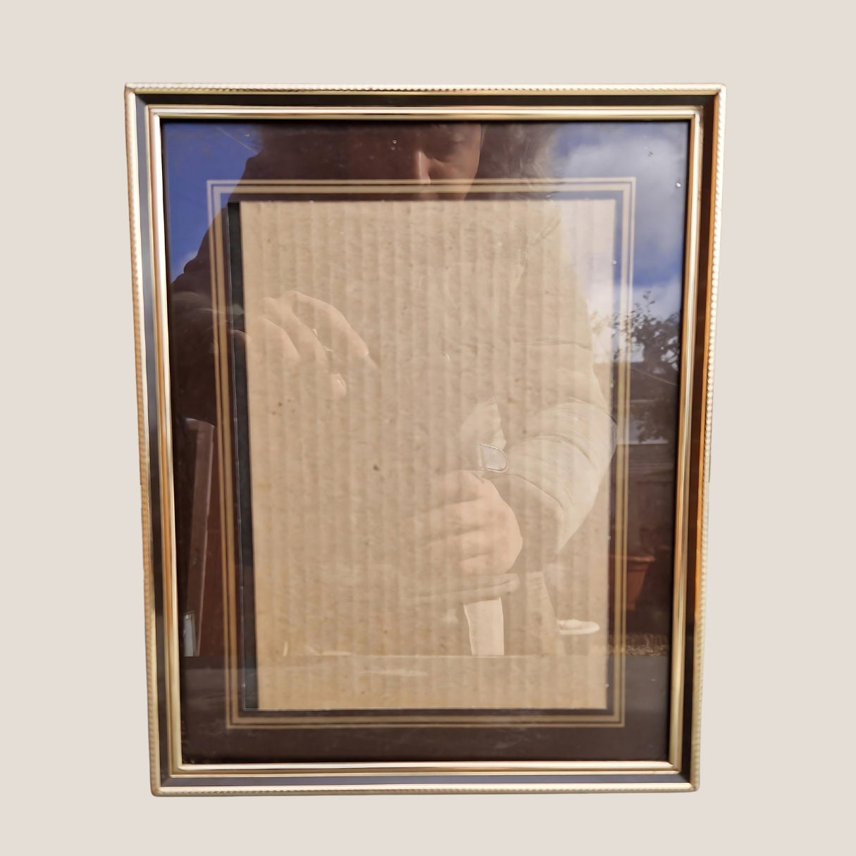 Gold tone finish picture frame with glass , Photo frame* free standing, 26cm x 21cm (19.5cm x 14cm)