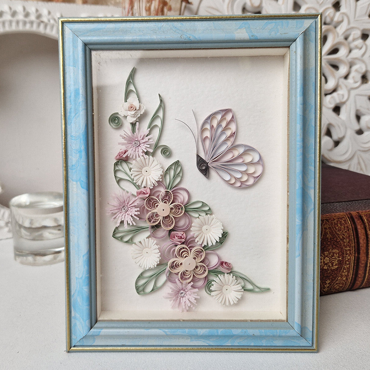 Handmade Cute Paper Quilling Art Unique Design Wall Art Picture frame Flower