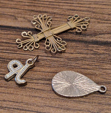 Load image into Gallery viewer, Job Lot Of Jewellery Pendant Mized Lot Cross, Paua Abalone shell, Glass , JP and Rhinestone Pendants
