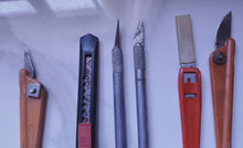 Load image into Gallery viewer, Job Lot Of 6 Craft Knives (Knife) &amp; Blades In Plastic Case, All used, blades are new.  Craft supply
