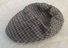 Load image into Gallery viewer, Vintage Harris Tweed Flat Cap – Hand Woven 100% Wool Made in Scotland
