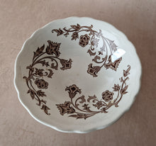 Load image into Gallery viewer, J &amp; G MEAKIN Royal Staffordshire set of 2 Bowls - Windsong Brown
