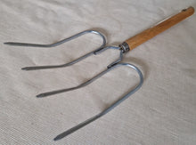 Load image into Gallery viewer, Vintage wooden handle steel bbq meat fork, Grill Tool, 16.6cm long
