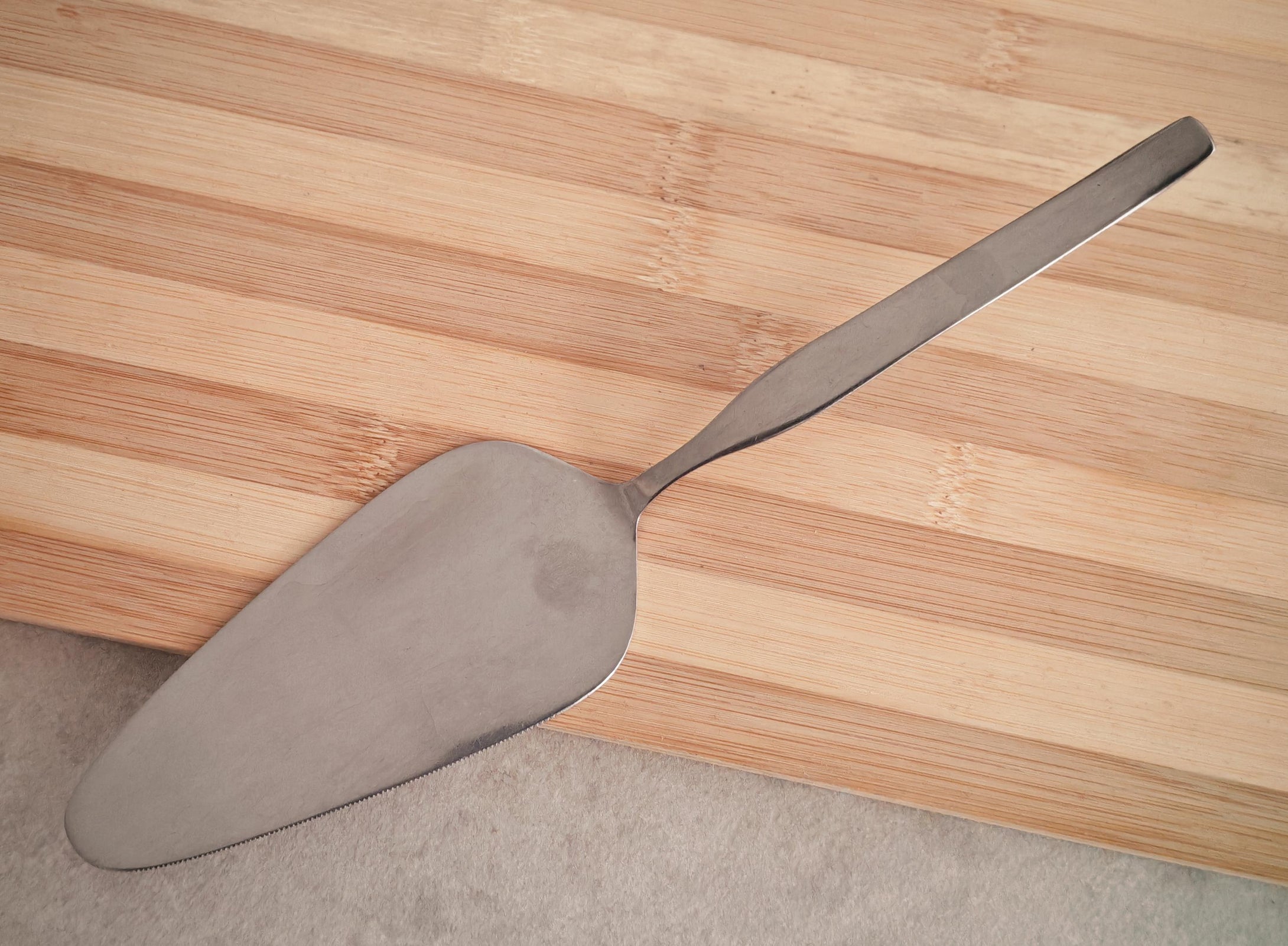 Vintage Stainless Steel Cake Slice Pie Server, Viners International , 25.5cm long
