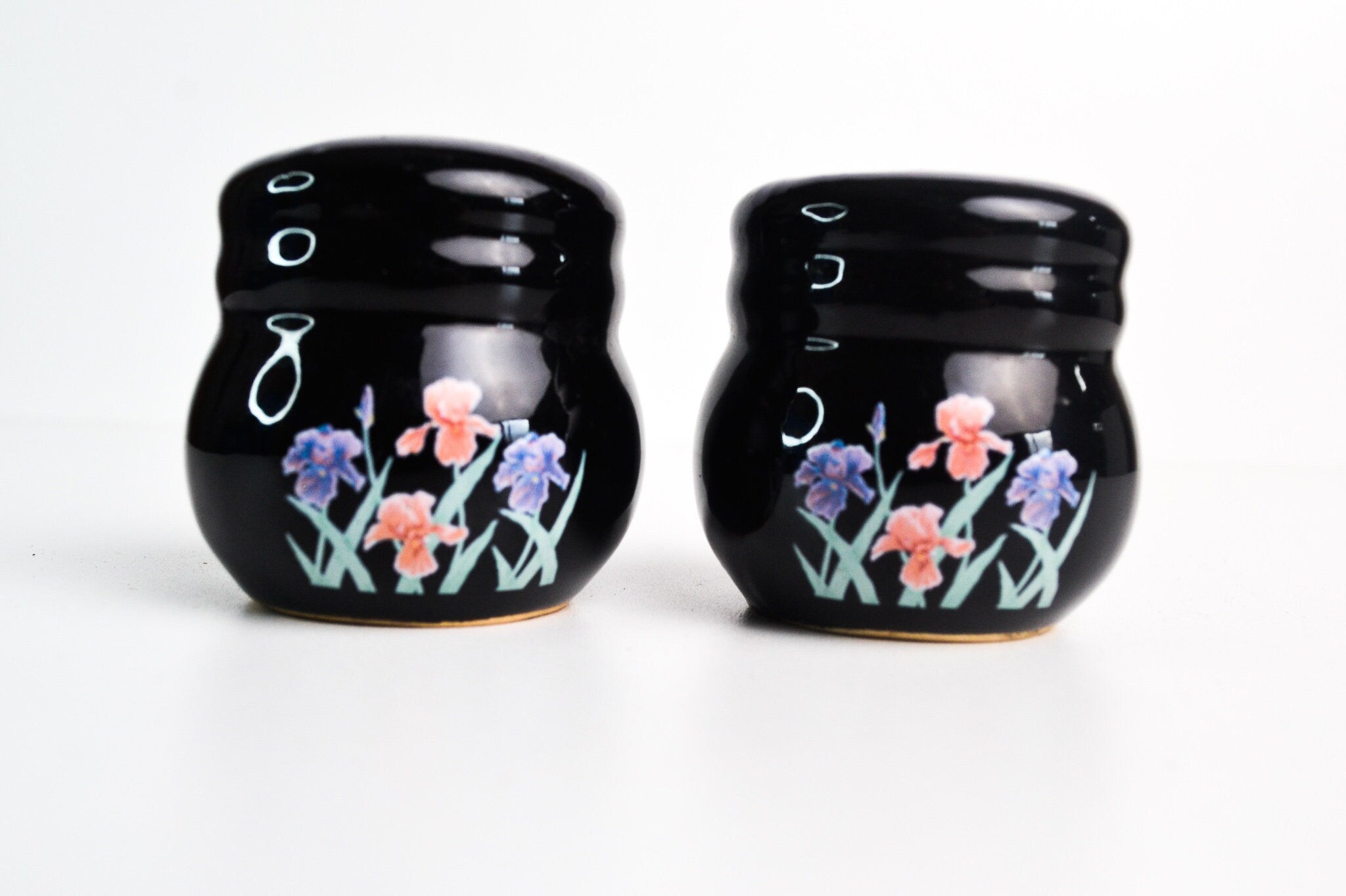 Black Ceramic Salt & Pepper Shaker Floral / Flower Design