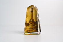 Load image into Gallery viewer, Vintage Glendinning Monument Glass Paperweight Ornament, Holiday Souvenir
