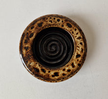 Load image into Gallery viewer, Vintage Honeycomb Pottery Shallow Planter Bowl / Ashtray – 15 cm Diameter
