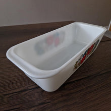 Load image into Gallery viewer, Vintage Pyrex Glass Loaf Dish – 1982 Country Floral Design – Made in England
