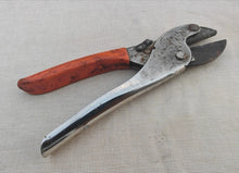 Load image into Gallery viewer, Vintage Ratchet Pruning Shears – Rolcut Model 50 – 20cm Long – Made in England
