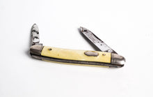 Load image into Gallery viewer, Antique Two Blade Pocket Knife, Small size, Steel Blades
