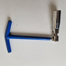 Load image into Gallery viewer, Spark Plug Removal Tools Flexible Spanner Socket 5/8 &amp; 16MM T-Bar T-Handle
