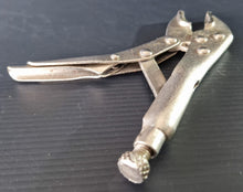 Load image into Gallery viewer, Vintage Small Size Heavy Duty Self Grip Wrench Mechanics Hand Tool 14.8cm long
