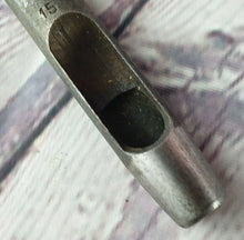 Load image into Gallery viewer, Vintage Toga 15 Leather Hole Punch, Leatherworker Hand Tool
