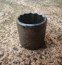 Load image into Gallery viewer, Vintage WF-33 FL MB C 3/4" Drive Socket – Used Tool
