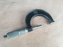 Load image into Gallery viewer, Vintage DCMT Ltd Engineering Micrometer 1-2" Engineers Tool Made in England
