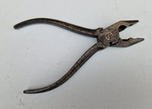 Load image into Gallery viewer, Vintage Small Combination Pliers Hand Tool 16cm long
