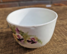 Load image into Gallery viewer, Round Hand Painted Floral Flower Ceramic Trinket Box
