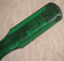Load image into Gallery viewer, Title: Draper Phillips Screwdriver No.3 – Green Handle – Heavy Duty – 27cm
