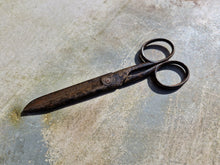 Load image into Gallery viewer, Pair Pre-1970's Vintage Small Steel Sewing Scissors , 15cm long
