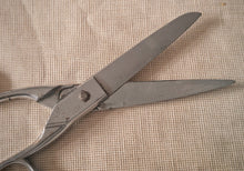 Load image into Gallery viewer, Title: Vintage Richards Speednix Tailor’s Shears Sheffield England – 16.5cm Used
