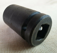 Load image into Gallery viewer, Desoutter 12mm Hex Square Adaptor, Vintage Old Used Mechanics Tool

