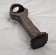 Load image into Gallery viewer, Vintage Toga 5/8 Hole Punch Leather Gasket, Leatherwork Tool , 10cm long

