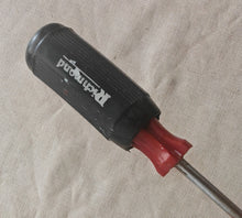 Load image into Gallery viewer, Vintage Richmond Flat Head Screwdriver 15.5cm Stubby Handle Old Tool Retro Works
