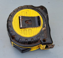 Load image into Gallery viewer, Hecas 7.5M Tape Measure 25FT Heavy Duty Industrial 25mm Width Smooth Blade
