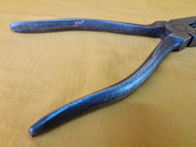 Load image into Gallery viewer, Elliot Lucas Vintage Large Size Classic Car Pliers, 21 cm long
