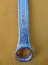 Load image into Gallery viewer, DROP FORGED SE04 STEEL COMBINATION SPANNER 17MM A/F EXCELLENT CONDITION
