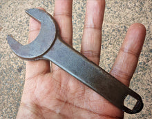 Load image into Gallery viewer, Vintage BOC 11.5cm Short Spanner Wrench British Oxygen Company Solid Steel used
