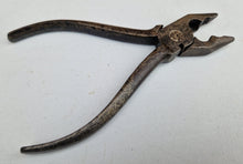 Load image into Gallery viewer, Vintage Small Combination Pliers Hand Tool 16cm long
