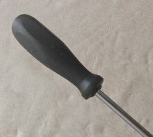 Load image into Gallery viewer, Vintage Phillips Screwdriver 18cm Black Handle Cross Head Driver DIY Hand Tool
