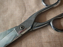Load image into Gallery viewer, Title: Vintage Richards Speednix Tailor’s Shears Sheffield England – 16.5cm Used
