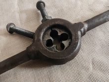 Load image into Gallery viewer, Vintage Tap &amp; Die Handle with Round Die – DORMER – 23.5cm Long Heavy Duty
