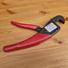 Load image into Gallery viewer, Erma 29021 Ratchet Crimper Tool , No Die Included
