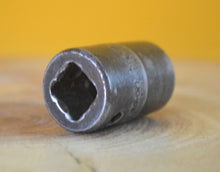 Load image into Gallery viewer, Snap on S055 5/8" SAE 1/2" Drive 6 Point Socket Made In USA
