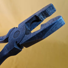 Load image into Gallery viewer, Elliot Lucas Vintage Large Size Classic Car Pliers, 21 cm long
