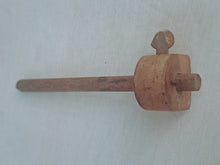 Load image into Gallery viewer, Vintage Wooden Marking Gauge – Antique Woodworking Tool – 24cm – Carpenter Tool
