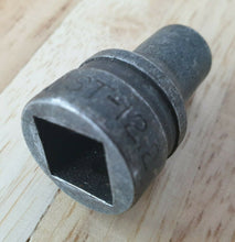 Load image into Gallery viewer, Williams Made In USA ST-1212, 3/8 Socket, Vintage Mechanical Garage Tool
