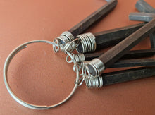 Load image into Gallery viewer, 6 Allen keys On key Ring , Vintage Tools
