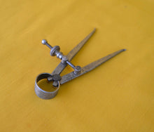 Load image into Gallery viewer, Vintage Cooper &amp; Son Adjustable Point Divider Calipers, Engineers tool
