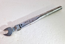 Load image into Gallery viewer, Sturtevant Richmond CM 50-250 in.lbs, 58-288 kg cm torque wrench, LTC-1, AE 39mm

